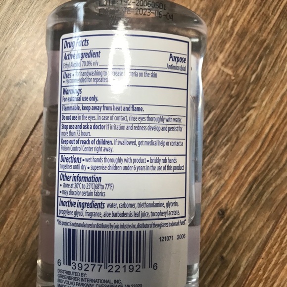 ๐ป Face Spray-Clay Mask-DEAL! Fun Beauty Bundle ๐ - Picture 9 of 10